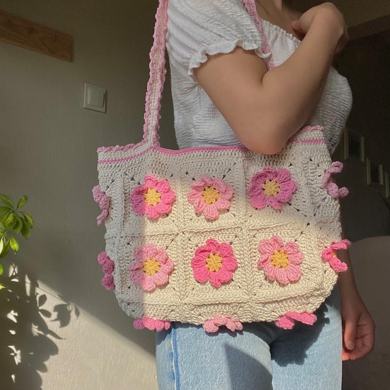 Lemura Crochet Beige Flower Shoulder Bag