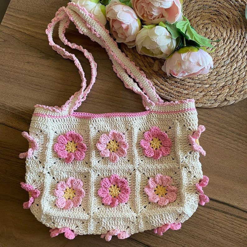 Lemura Crochet Beige Flower Shoulder Bag