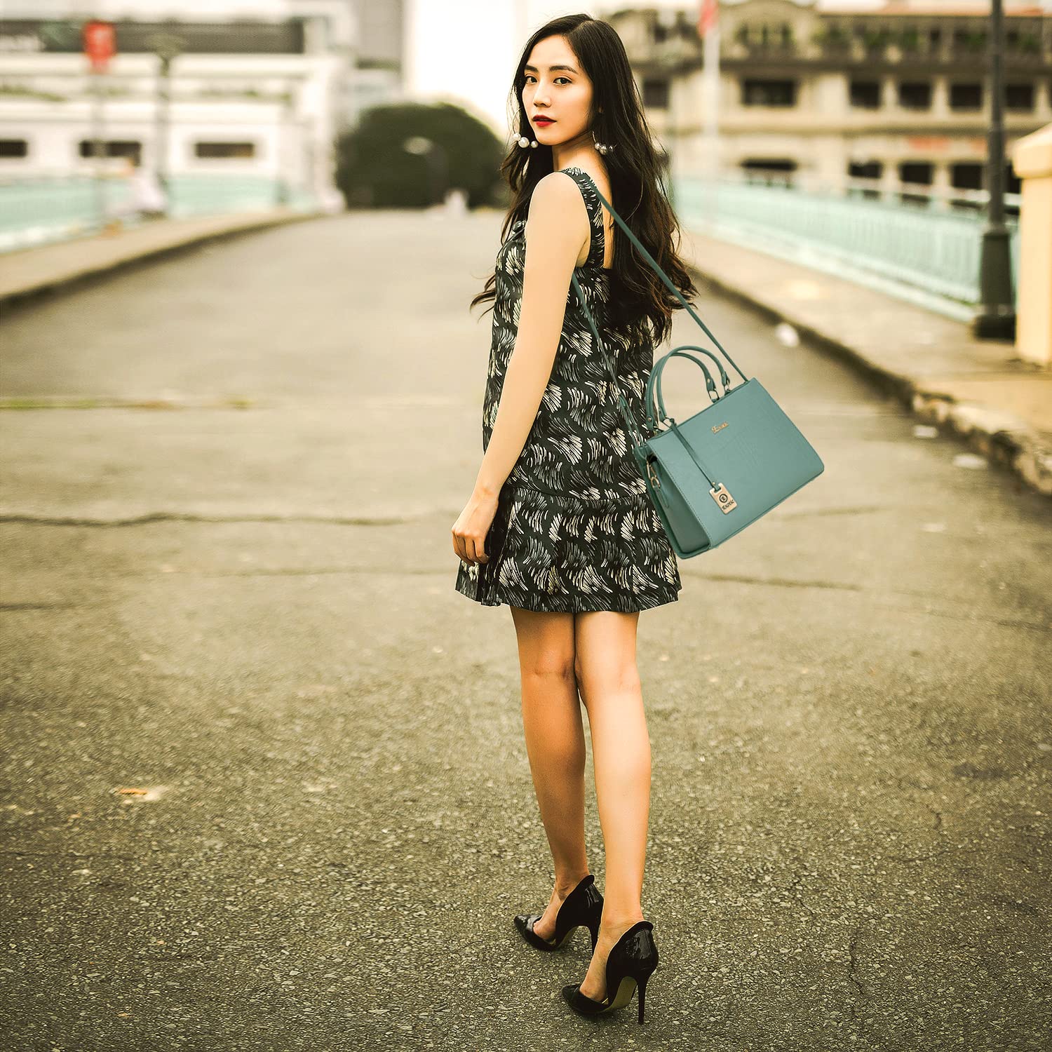 EXOTIC Studded hand bag for women