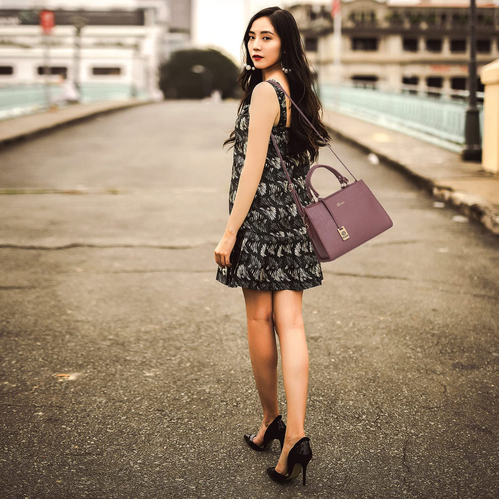EXOTIC Studded hand bag for women